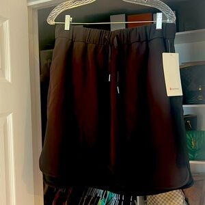 NWT size 12 Lululemon skirt